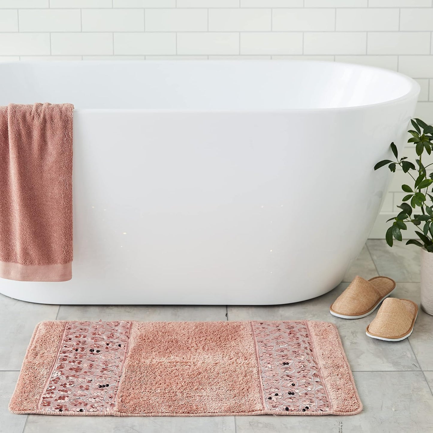 Sinatra Modern Bathroom Rug Classic Luxury Bath Rug Contemporary Decor Blush Bath Mat for Shower Unique Design Stylish Bathroom Rug Bath Shower Tub Decor Bling Silver Mosaic Glass
